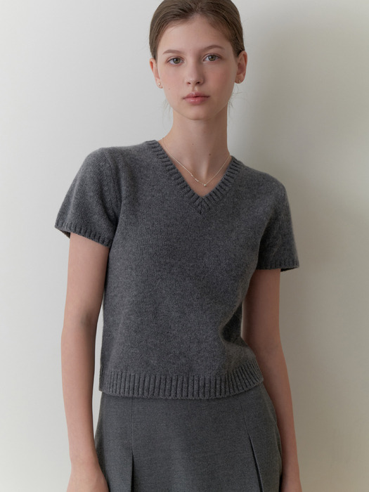 Fav half v knit (gray)