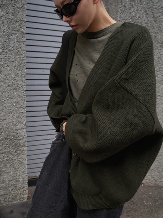 24FW R loose fit boxy knit cardigan