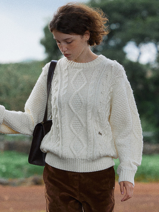 BUZZI BULKY KNIT [IVORY]