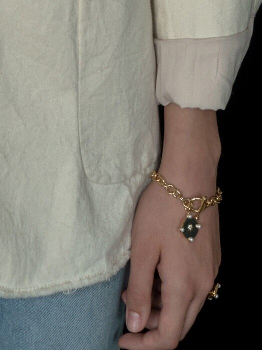 glam quarter pendant bracelet