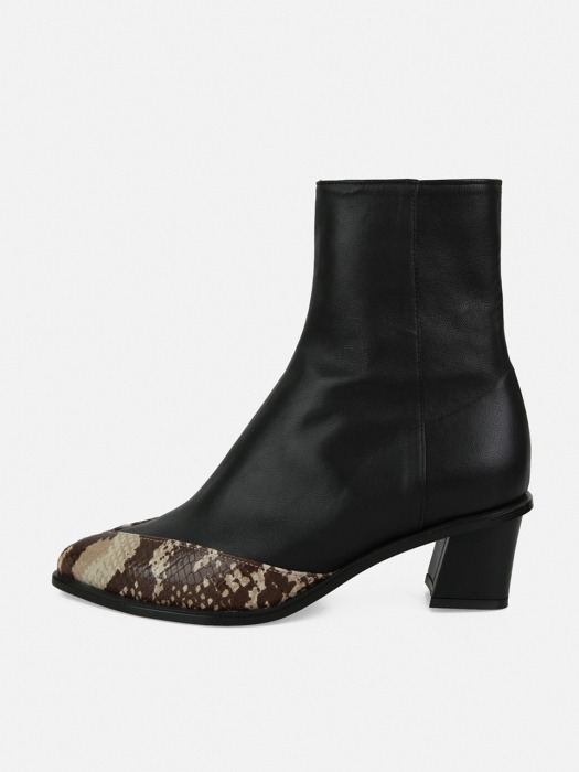 INCISION POINTED ANKLE BOOTS - MIX BLACK