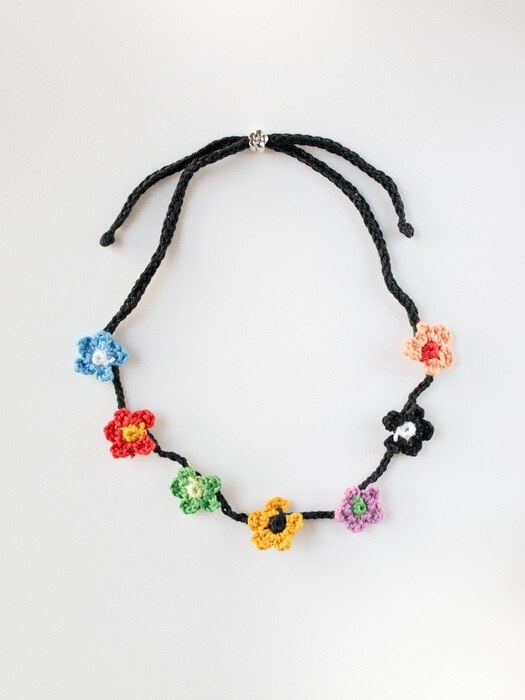 Color flower knit Necklace