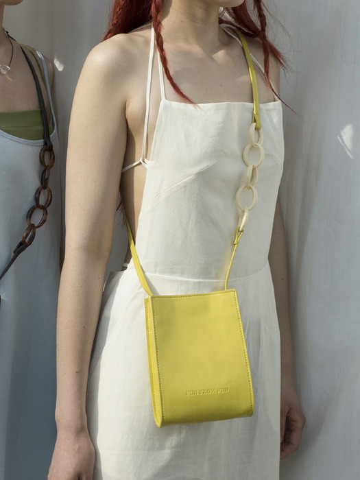 Chain Pointed Toast Bag_ Mustard