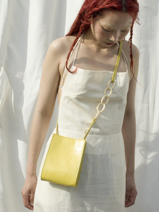 Chain Pointed Toast Bag_ Mustard