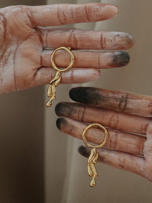 circle flow earring (gold)