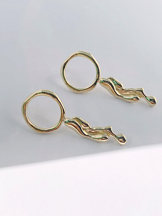 circle flow earring (gold)