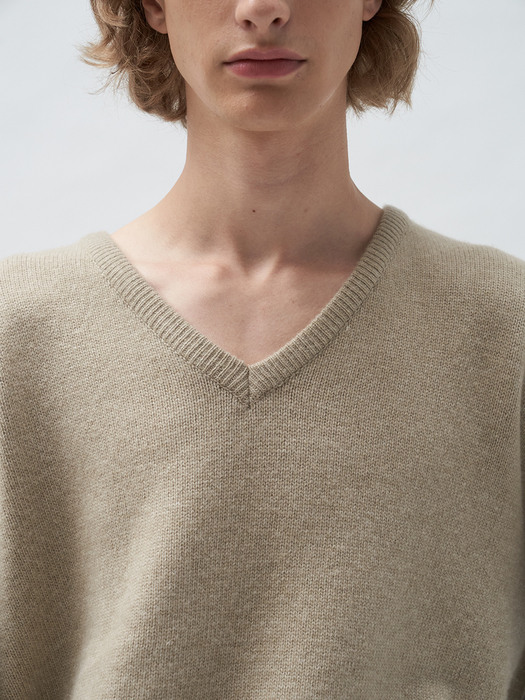 cashmere v neck knit (sand beige)