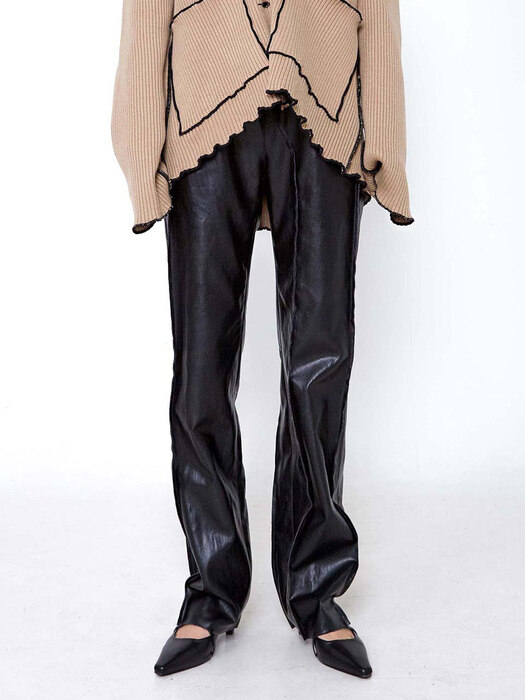 CUT OUT PANTS LEATHER