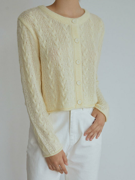  Cable button cardigan (light yellow) 