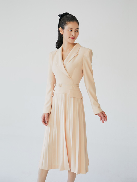 NADIA Classic notched collar pleated dress (Cream apricot/Light mint)