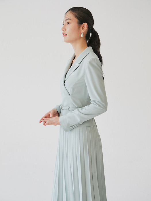 NADIA Classic notched collar pleated dress (Cream apricot/Light mint)