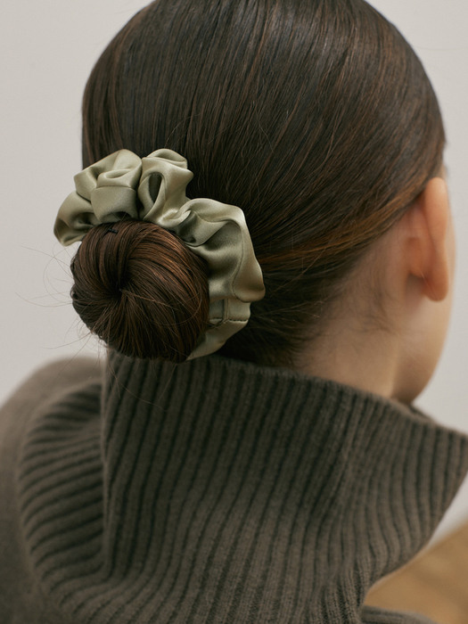 Silk Scrunchie (S) - Pistachio