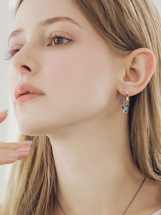 Colorful cubic C-shaped earrings M03580