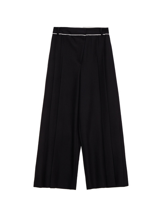 TWO TUCK CURTAIN TROUSER IN BLACK