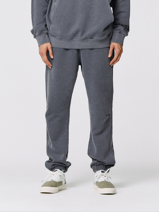 SMALL LOGO PIGMENT DYED JOGGER-CHARCOAL