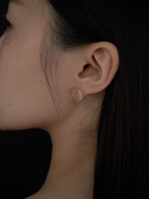 SQUARE EARRING 