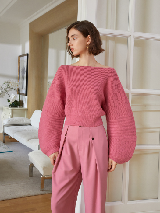 YY_Delicate arm side curved crew neck knit_PINK