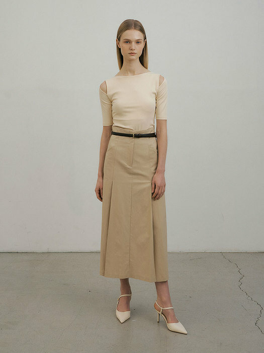 Pleats Long skirt (beige)