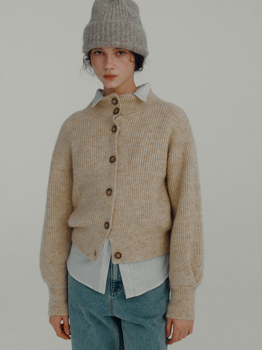 Wool collar knit cardigan. Otmeal