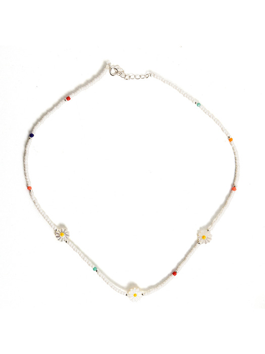 WIL206 Daisy White Beads Necklace