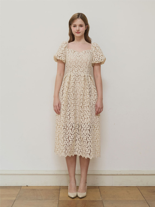 Flower lace Fuff Dress (Cream)