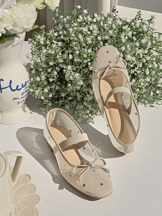 1834 Eli Ribbon Flat Shoes