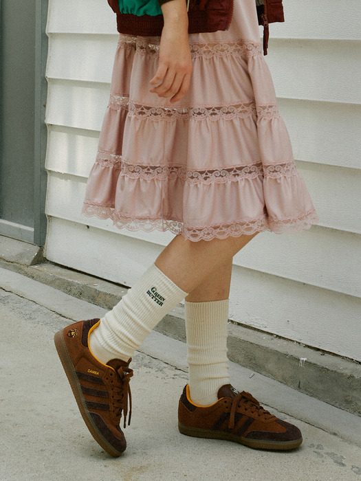 Needlework Mid-calf Socks (Green)