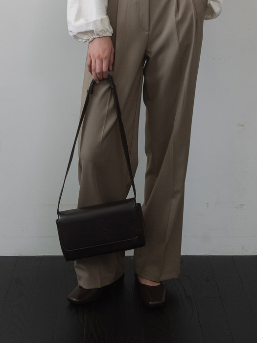 Square flap Bag - Brown