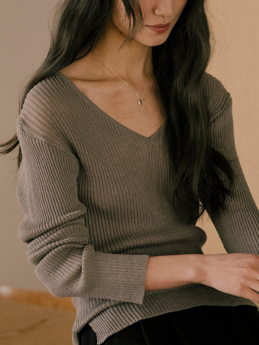 V-neck knit TISU01SW06_Khaki gray - Image 3