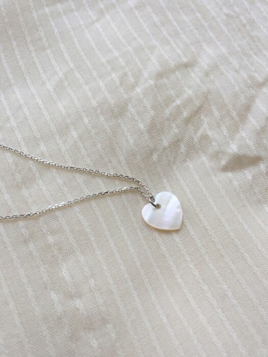 heart mother of pearl necklace
