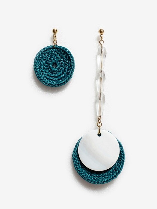 Unequal knit earring
