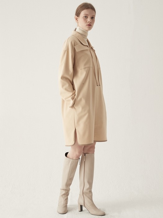 Two pocket collar one-piece - Beige