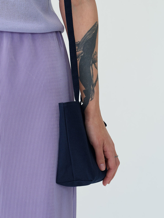 NAVY SHOULDER BAG