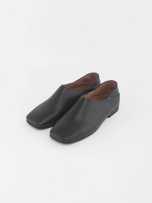 MINIMAL Italy Leather Fold-Back Loafers_Black