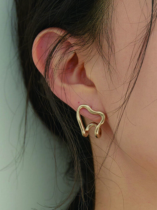 Connection Curve Earring (Silver, Gold)