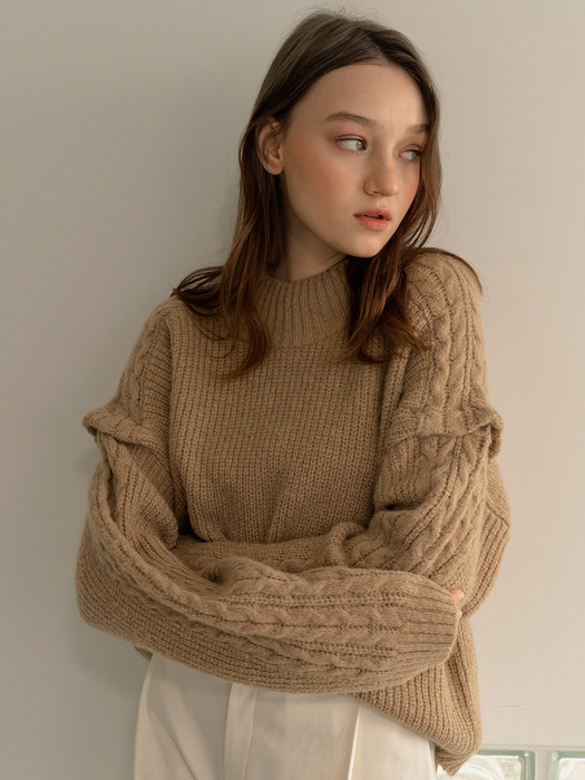 monts 1226 power shoulder knitwear (beige)