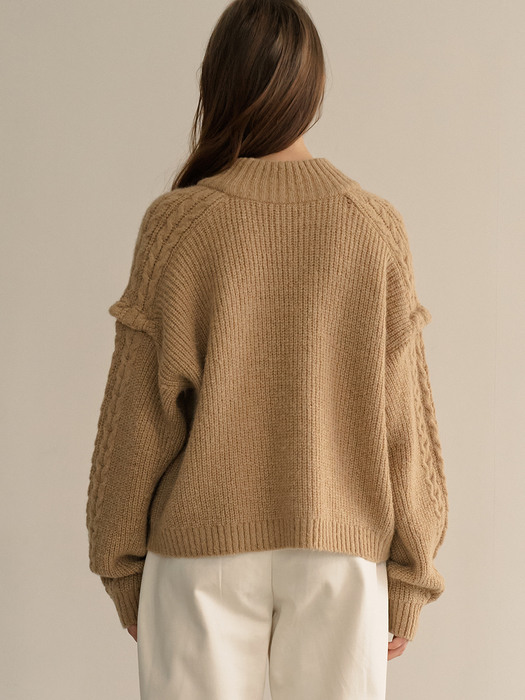 monts 1226 power shoulder knitwear (beige)