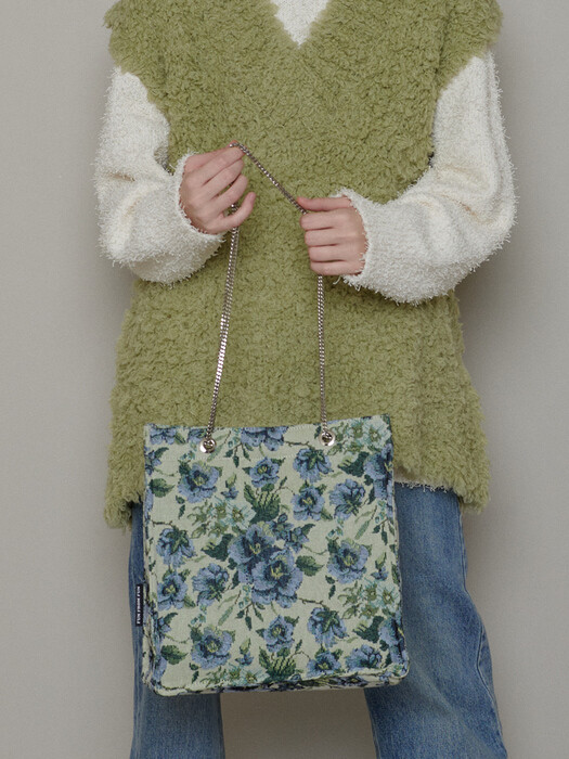 Adonis chain bag_ flowers