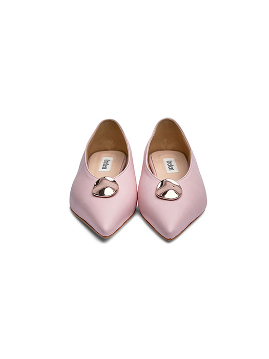Pink pointed toe flats