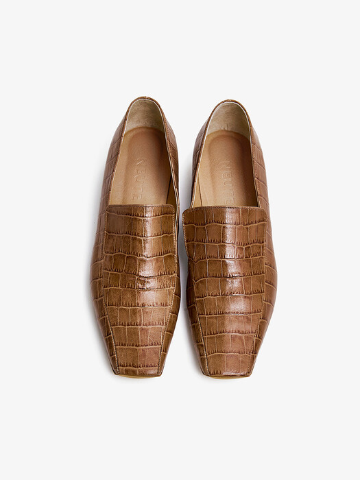 20mm Tilda Croc-Minimal Loafer (Beige)