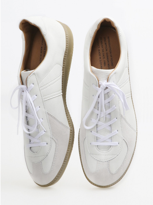 [1700L] GERMAN MILITARY TRAINER_WHITE