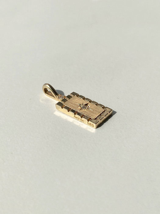 Vintage square star piece pendant(14k gold)