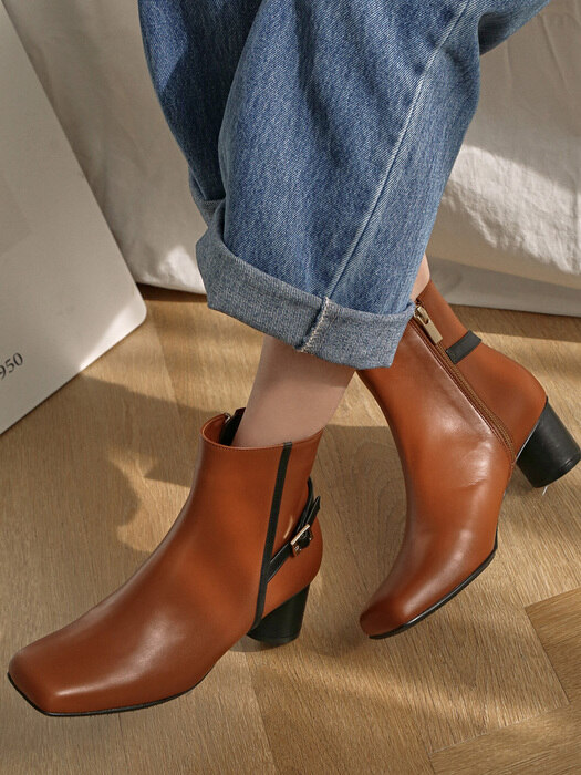 1409 Martin Ankle Boots