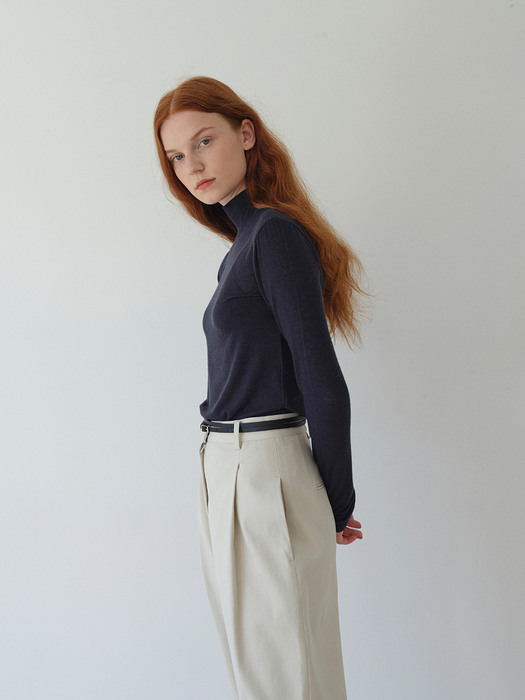 Solid tuck pants / Ivory