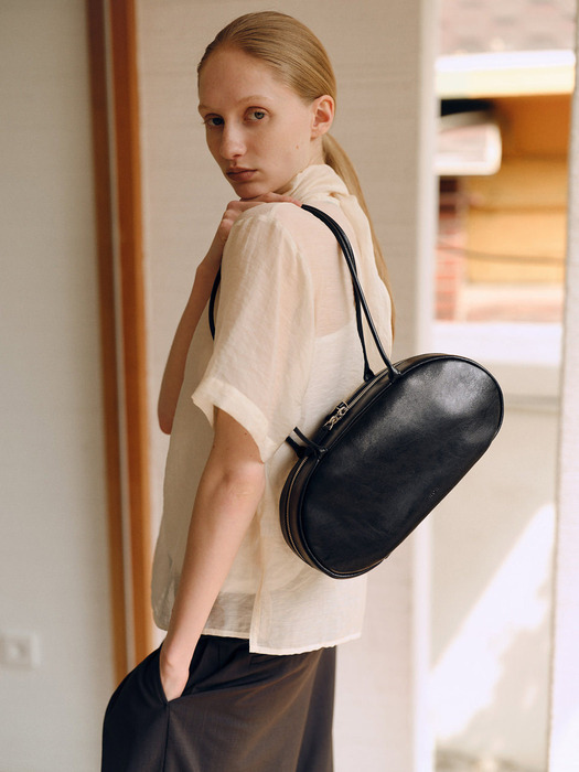 Medium Pebble shoulder bag Wrinkled black
