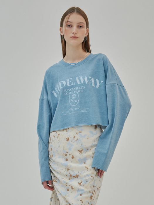 HIDEAWAY Print Cropped Sweatshirt in S/Blue VW2SE110-21