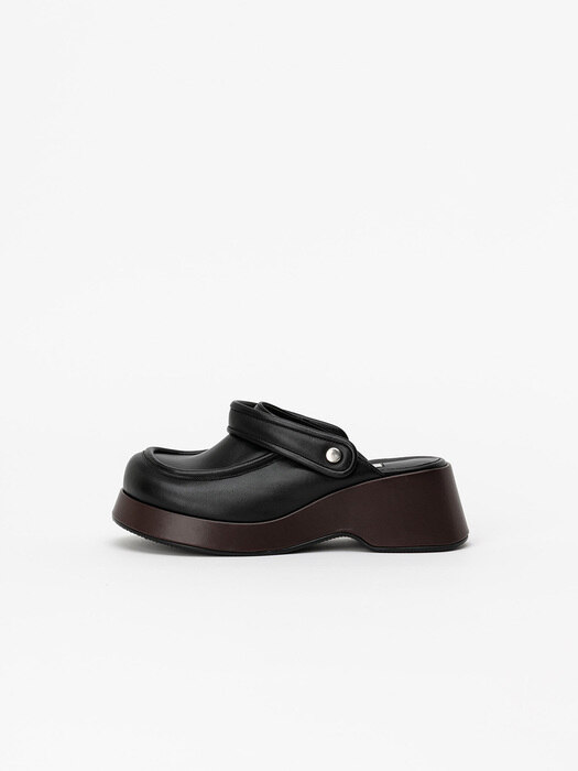 Oline Clog Slingback Slides in Regular Black with Roast Brown