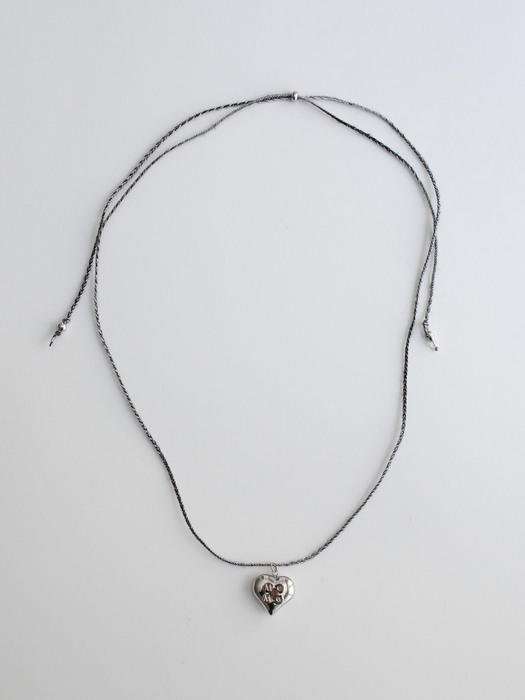 Clover heart with melange string necklace (Black)