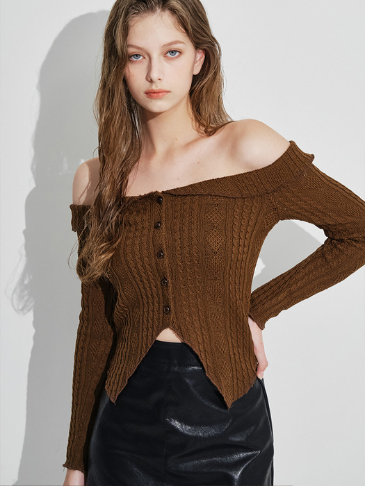 Dorothy Off shoulder knit [Brown]