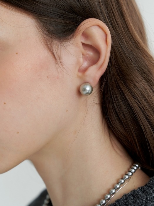 Essential Pearl Earrings 12mm (L233MER020)
